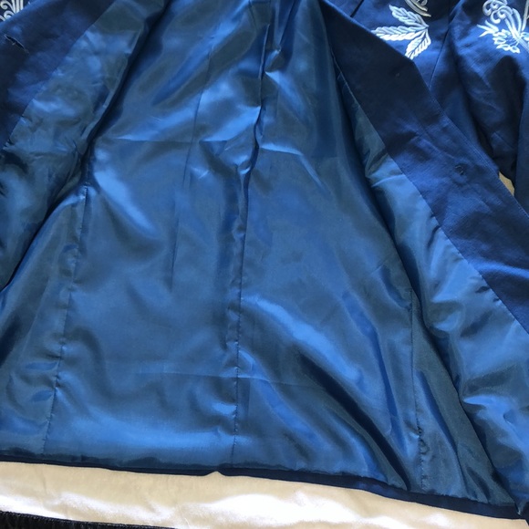 Embroidered Vintage linen Floral Blazer - Picture 7 of 8